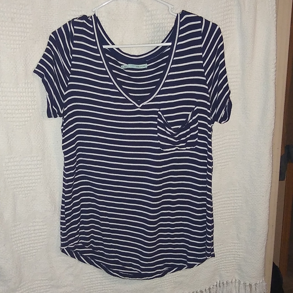 Women's blue striped pocket neck tee